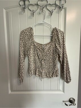 Floral Tie-Front Peasant Top in Cream